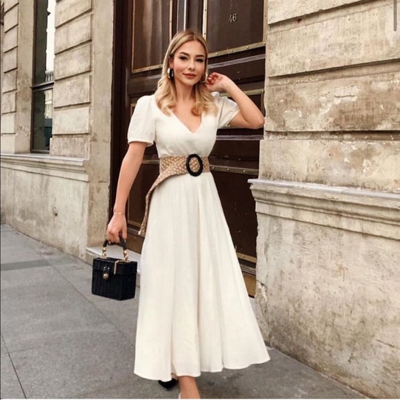 ❌SOLD❌ NWT Zara Textured Midi Dress White - Picture 2 of 9